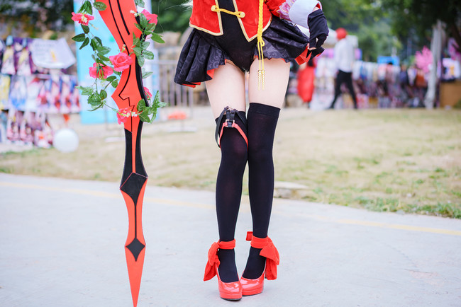 “半岛·官方端网页版登录入口”巨大误判！中甲裁判竟用白纸测量越位 西媒：天大的笑话！